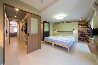 キッチン、WIC、寝室。トオリヌケで実現した憧れの暮らし